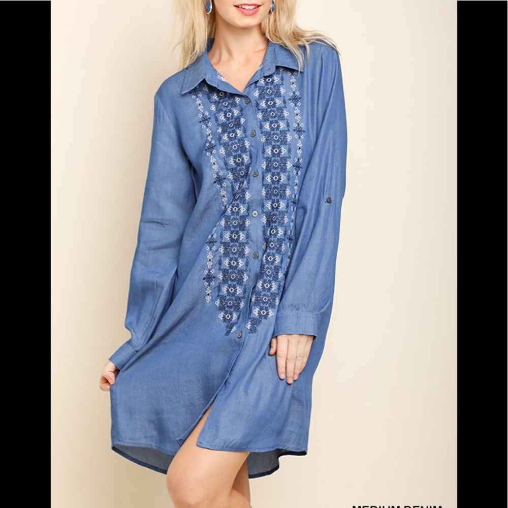 Umgee embroidered collared button up dress NWT